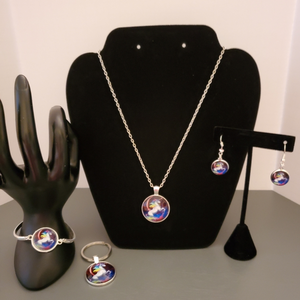 ♥️ NWOT Unicorn 4 piece set